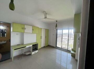 Bedroom in 3 BHK Apartment at Everest World Solitare, Kolshet Road – for Rent