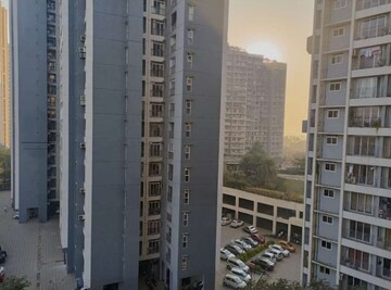 3 BHK Apartment – Exterior View View at Everest World Solitare, Kolshet Road - for Rent