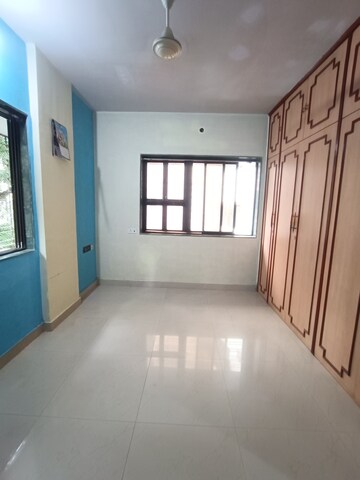 Building Lobby in 1 BHK Apartment at Peerless Mansi Plaza CHS, Borivali West – for Rent