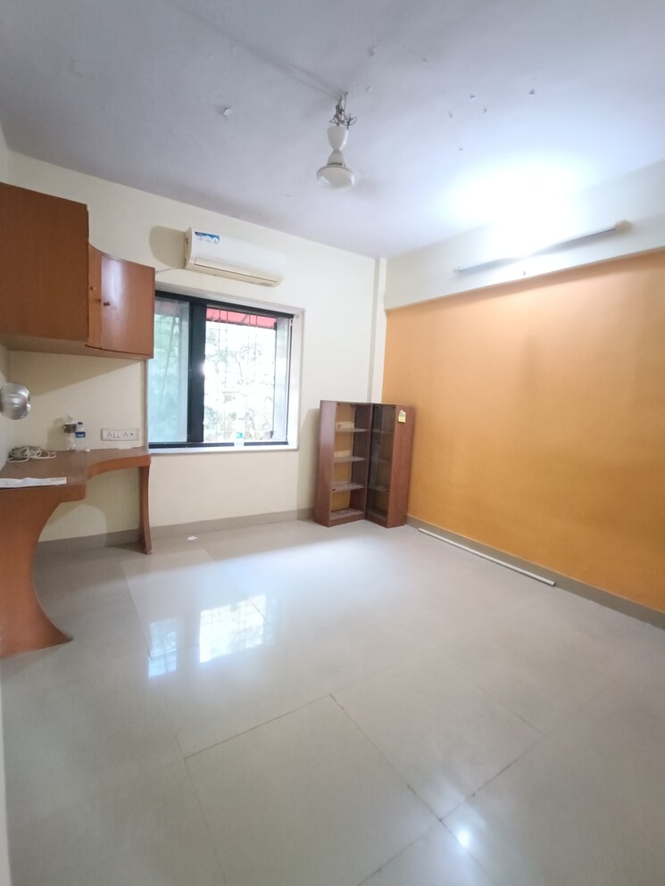 Room, ic colony 1 Bedroom 450 Sq.Ft. Apartment In Ic Colony Mumbai 8722875