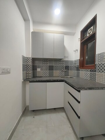 Kitchen in 1 BHK Builder Floor at Malviya Nagar – for Rent