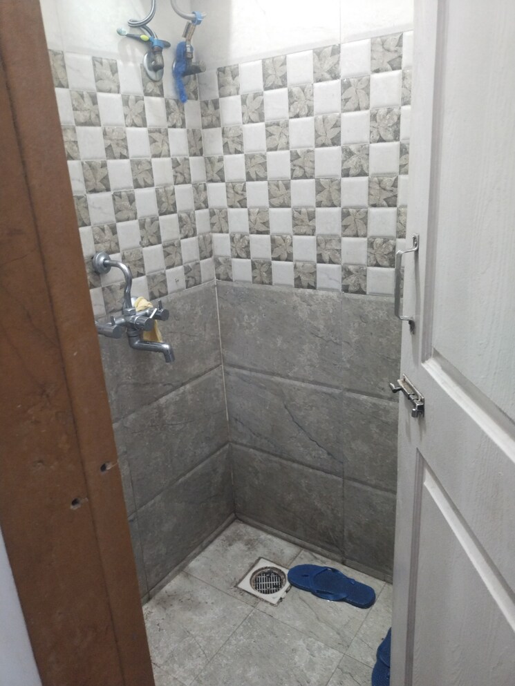 Bathroom, reliable-gulraj-tower 1 Bedroom 460 Sq.Ft. Apartment In Kurla Mumbai 8722895