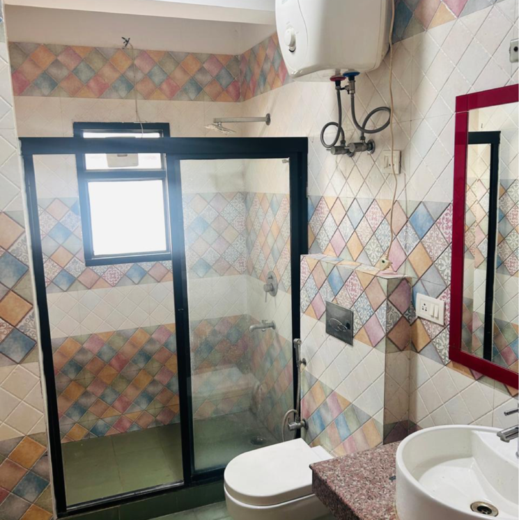 Bathroom, kalkaji 3 Bedroom 1850 Sq.Ft. Builder Floor In Kalkaji Delhi 8722915