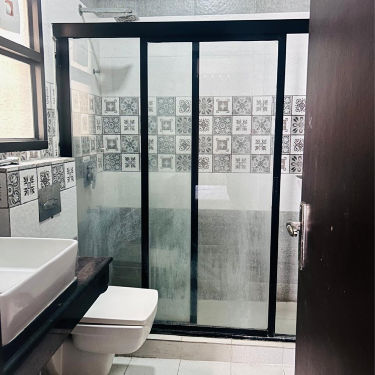 Attached Bathroom, kalkaji 3 Bedroom 1850 Sq.Ft. Builder Floor In Kalkaji Delhi 8722915