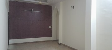 Room in 3 BHK Builder Floor at Chitra Vihar – for Sale