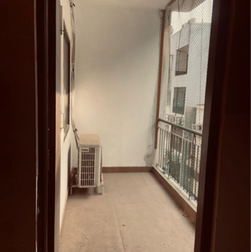 Balcony in 2 BHK Builder Floor at Safdarjung Enclave – for Rent
