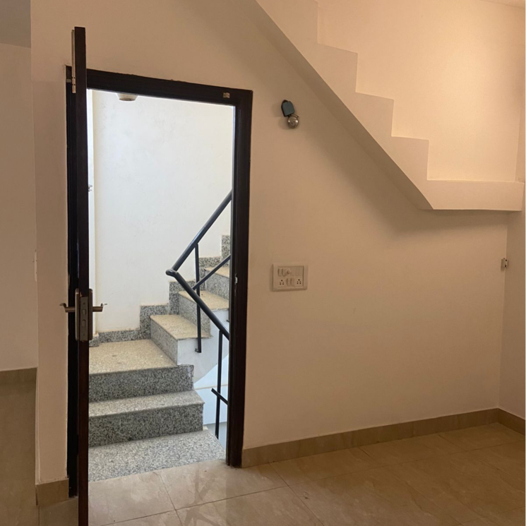 undefined, safdarjung enclave 2 Bedroom 1850 Sq.Ft. Builder Floor In Safdarjung Enclave Delhi 8722928