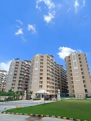 2 BHK Apartment For Sale in Breez Global Heights, Sohna Sector 33