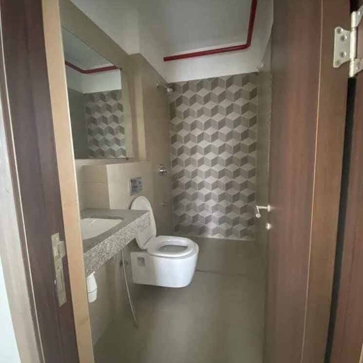 Bathroom, kalpataru-sunrise-grande 2 Bedroom 950 Sq.Ft. Apartment In Kolshet Road Thane 8722933