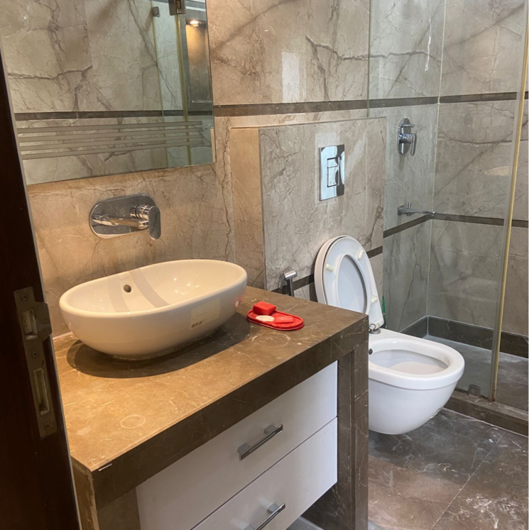 Bathroom, safdarjung enclave 3 Bedroom 1900 Sq.Ft. Builder Floor In Safdarjung Enclave Delhi 8722939