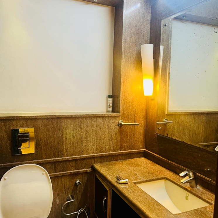 Attached Bathroom, panchsheel enclave 3 Bedroom 2150 Sq.Ft. Builder Floor In Panchsheel Enclave Delhi 8722944