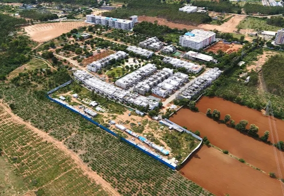 4 BHK + Extra Room Villa For Sale in Around The Mangoes