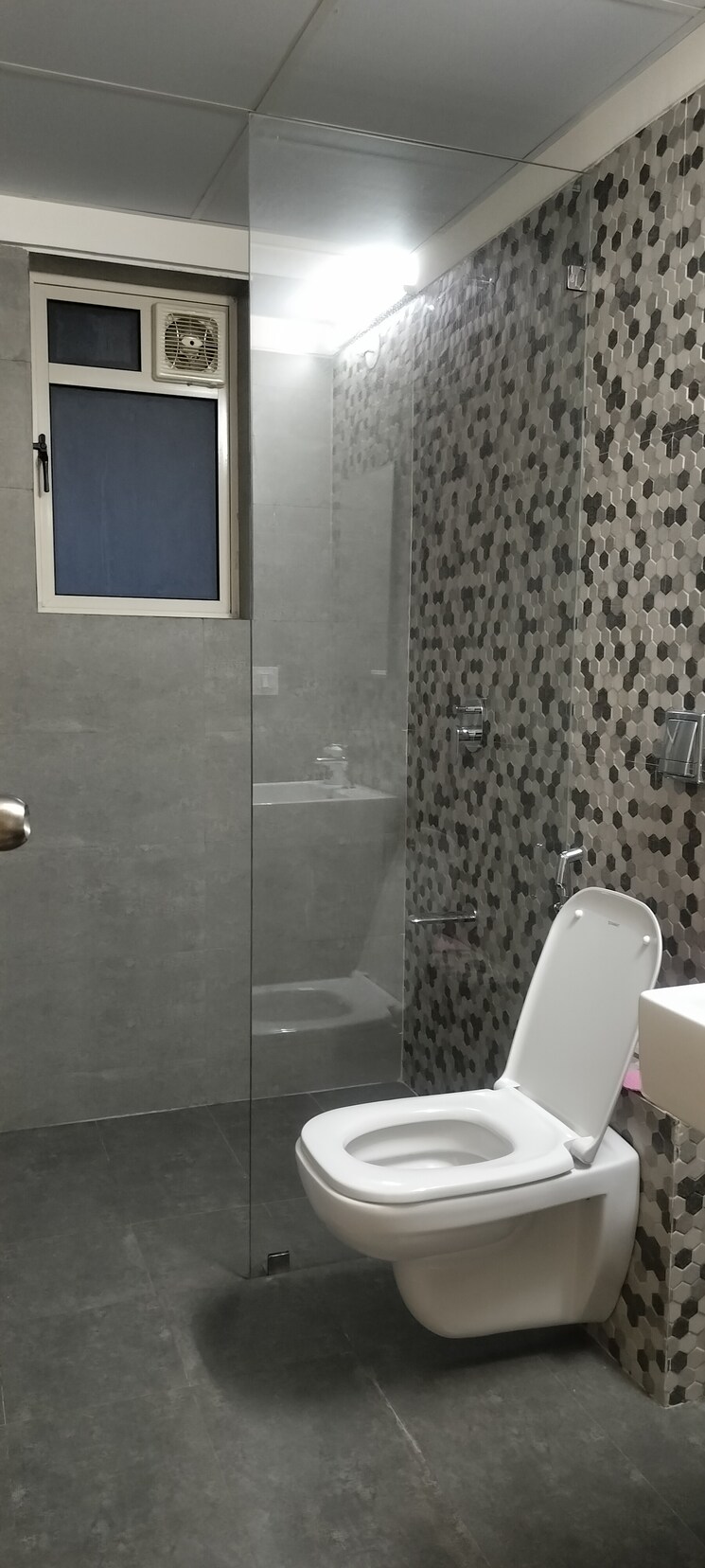 Bathroom, supreme-estia-phase-1 2 Bedroom 857 Sq.Ft. Apartment In Baner Pune 8722953