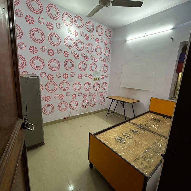 Team Area, kotla mubarakpur 3 Bedroom 900 Sq.Ft. Builder Floor In Kotla Mubarakpur Delhi 8722962