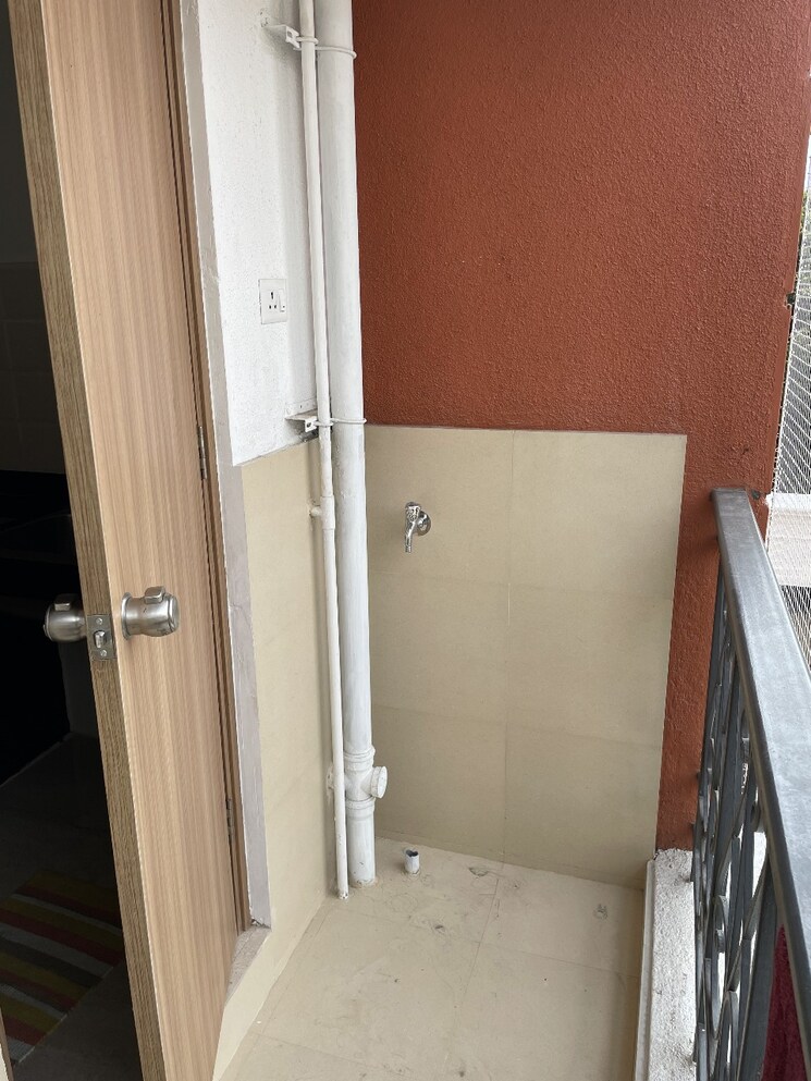 Bathroom, tirupati-campus-phase-7 3 Bedroom 977 Sq.Ft. Apartment In Dhanori Pune 8722989