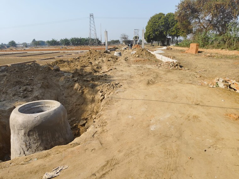 undefined, surajpur  100 Sq.Yd. Plot In Surajpur Greater Noida 8723000