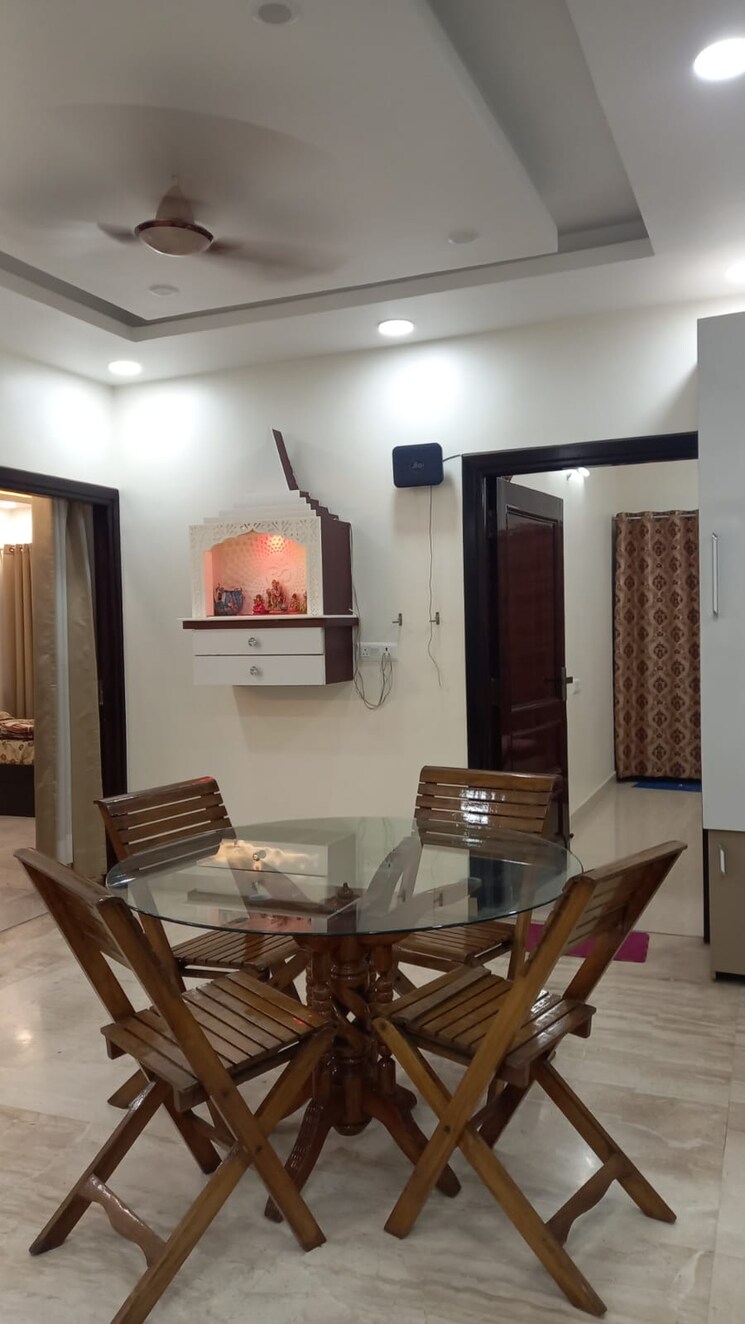 Living Room, hazratganj 3 Bedroom 1500 Sq.Ft. Apartment In Hazratganj Lucknow 8723006