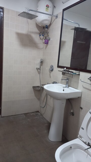 Bathroom in 3 BHK Apartment at Hazratganj – for Rent
