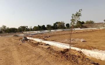 Plot For Sale in Preet Vihar