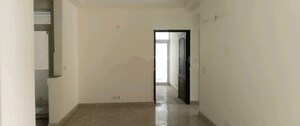 Room in 2 BHK Apartment at Amrapali Silicon City, Sector 76 – for Sale