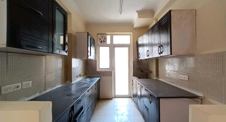 Kitchen, amrapali-silicon-city 2 Bedroom 1180 Sq.Ft. Apartment In Sector 76 Noida 8723017