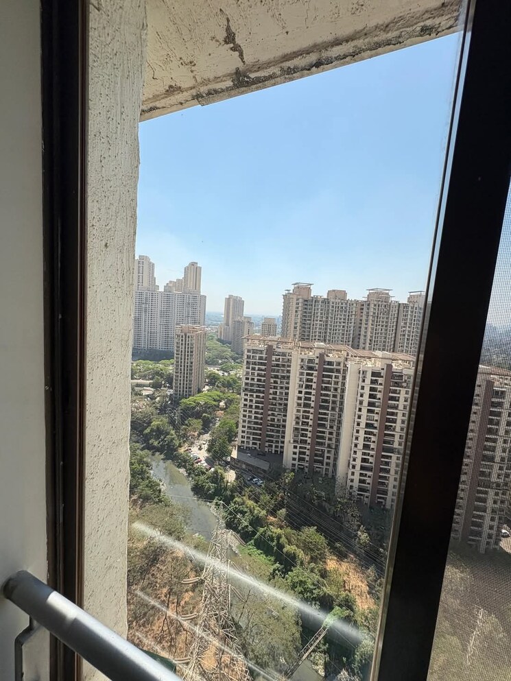 Balcony, lodha-luxuria-westgate 3 Bedroom 1845 Sq.Ft. Apartment In Majiwada Thane 8723021