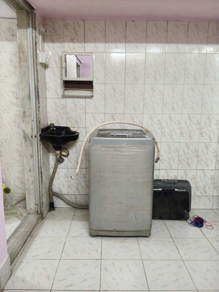 Bathroom, avantika-apartment-ghatkopar-west 1 Bedroom 425 Sq.Ft. Apartment In Ghatkopar West Mumbai 8723040