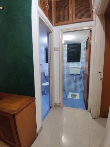 Building Lobby in 1 BHK Apartment at Royal Tower CHS Ltd, Borivali West – for Rent