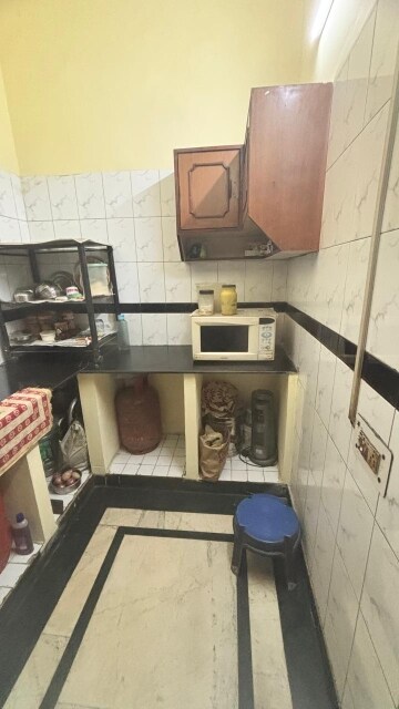 Kitchen in 1 BHK Builder Floor at Arya Chittaranjan Park, Kalkaji – for Rent
