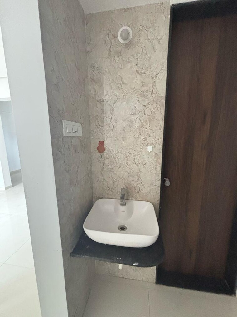 Bathroom, sai-mystique-phase-ii 2 Bedroom 1021 Sq.Ft. Apartment In Ambegaon Budruk Pune 8723060
