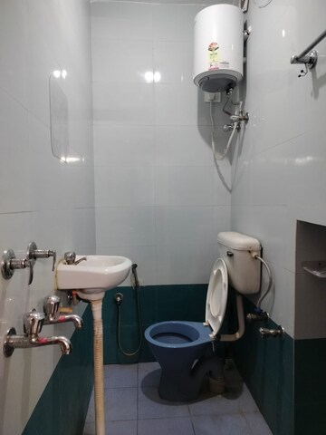 Attached Bathroom in 1 BHK Apartment at Sarita Vihar – for Rent