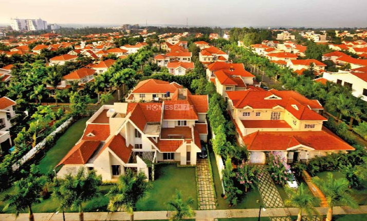 4 BHK + Servant Room Apartment For Rent in Adarsh Palm Meadows