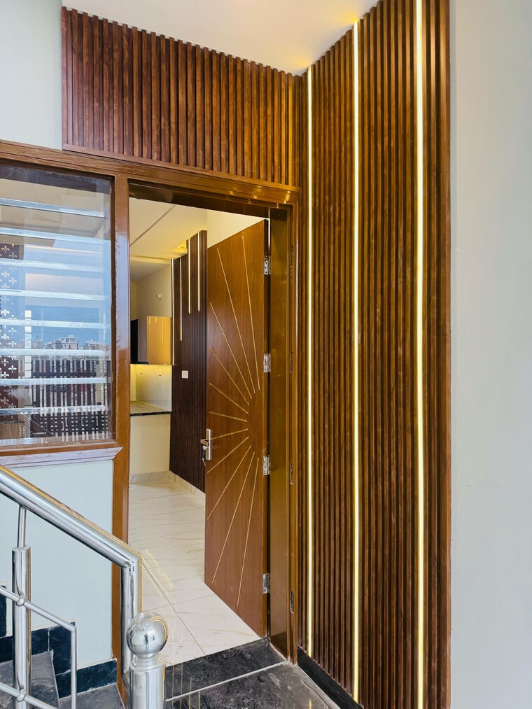 Balcony, lovely-aashiana 3 Bedroom 2050 Sq.Ft. Builder Floor In Panchkula Sector 20 Chandigarh 8723117