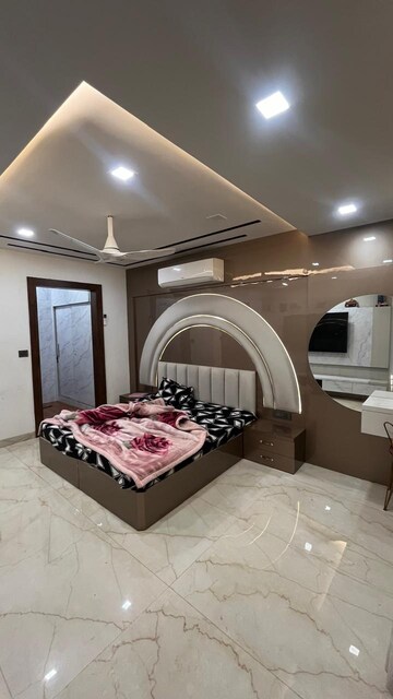 Bedroom in 3 BHK Builder Floor at BPTP Parkland Pride, Sector 77 – for Sale