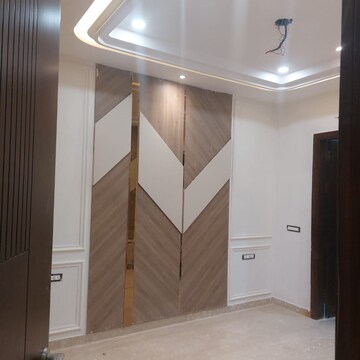 Bathroom in 3 BHK Apartment at Navbharat Apartments, Paschim Vihar – for Rent