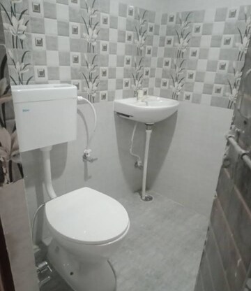 Bathroom in 2 BHK Villa at Aliganj – for Rent