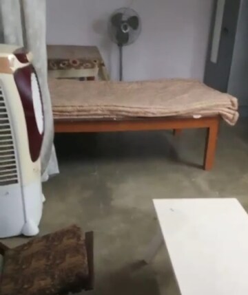 Bedroom in 1 BHK Villa at Aliganj – for Rent