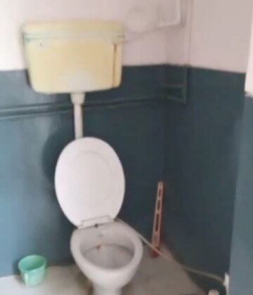 Bathroom in 1 BHK Villa at Aliganj – for Rent