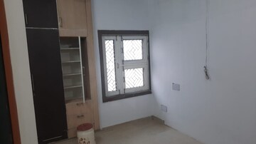  2 BHK Apartment at Udaiganj – for Rent