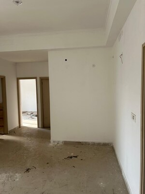 Room in 2 BHK Apartment at ATS Allure, Sector 22d Yamuna Expressway – for Sale