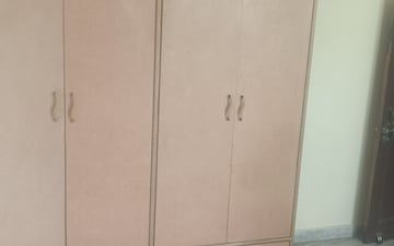 1.5 BHK Independent House For Rent in Sector 9