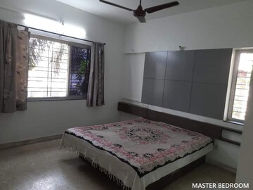 Bedroom in 2 BHK Apartment at Kumar Parisar, Kothrud – for Rent