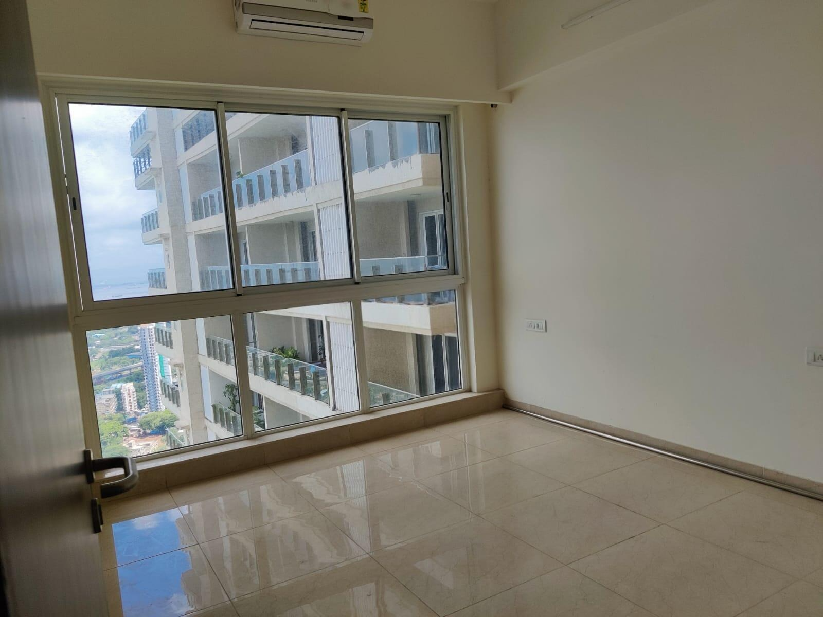 2 BHK + Pooja Room,Servant Room Apartment For Rent in Lodha The Park