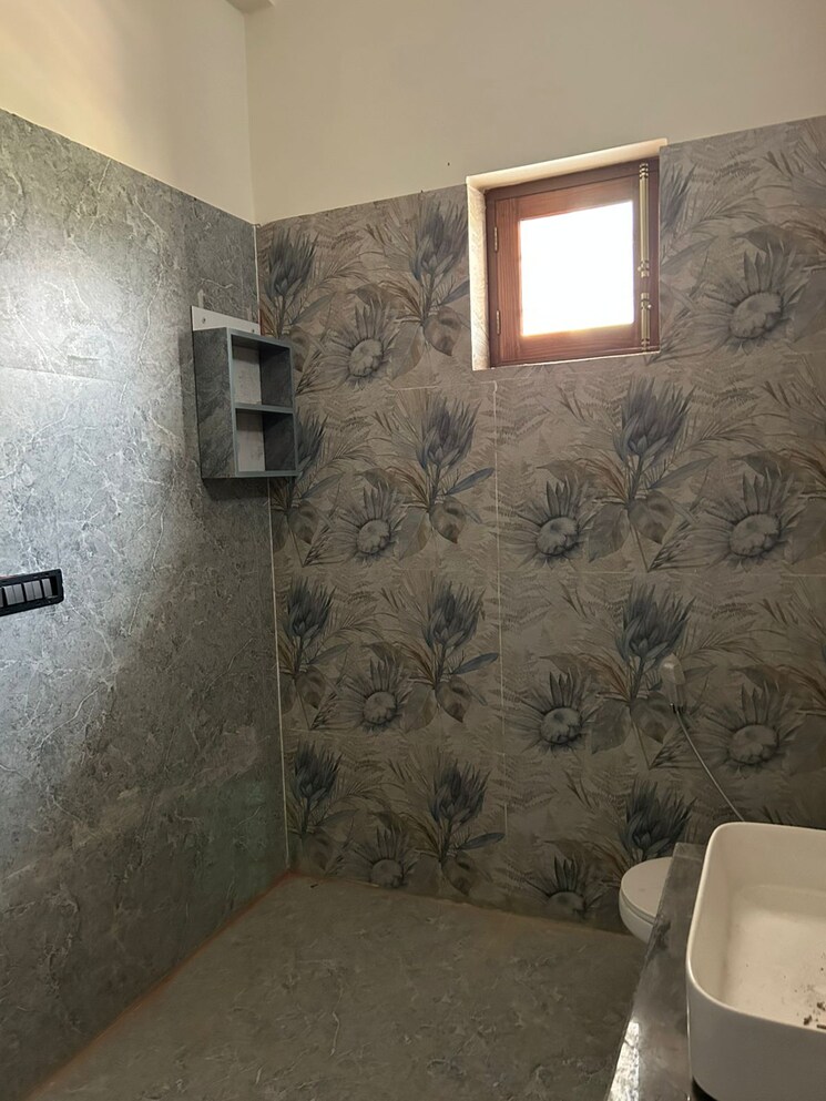 Bathroom, sahastradhara road 3 Bedroom 118 Sq.Yd. Independent House In Sahastradhara Road Dehradun 8723448