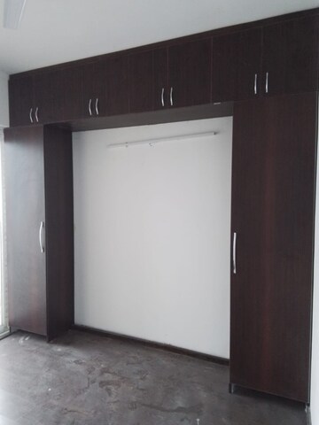 Room in 2 BHK Apartment at Mahagun Mywoods, Sector 16c Greater Noida – for Rent