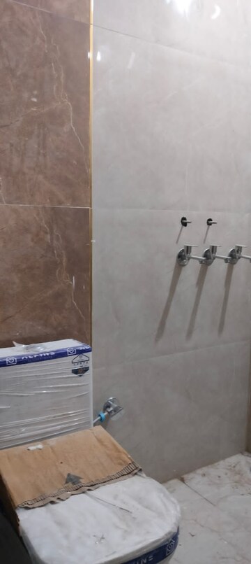 Furnished Amenities in 2 BHK Builder Floor at RWA Apartments Sector 41, Sector 41 – for Rent
