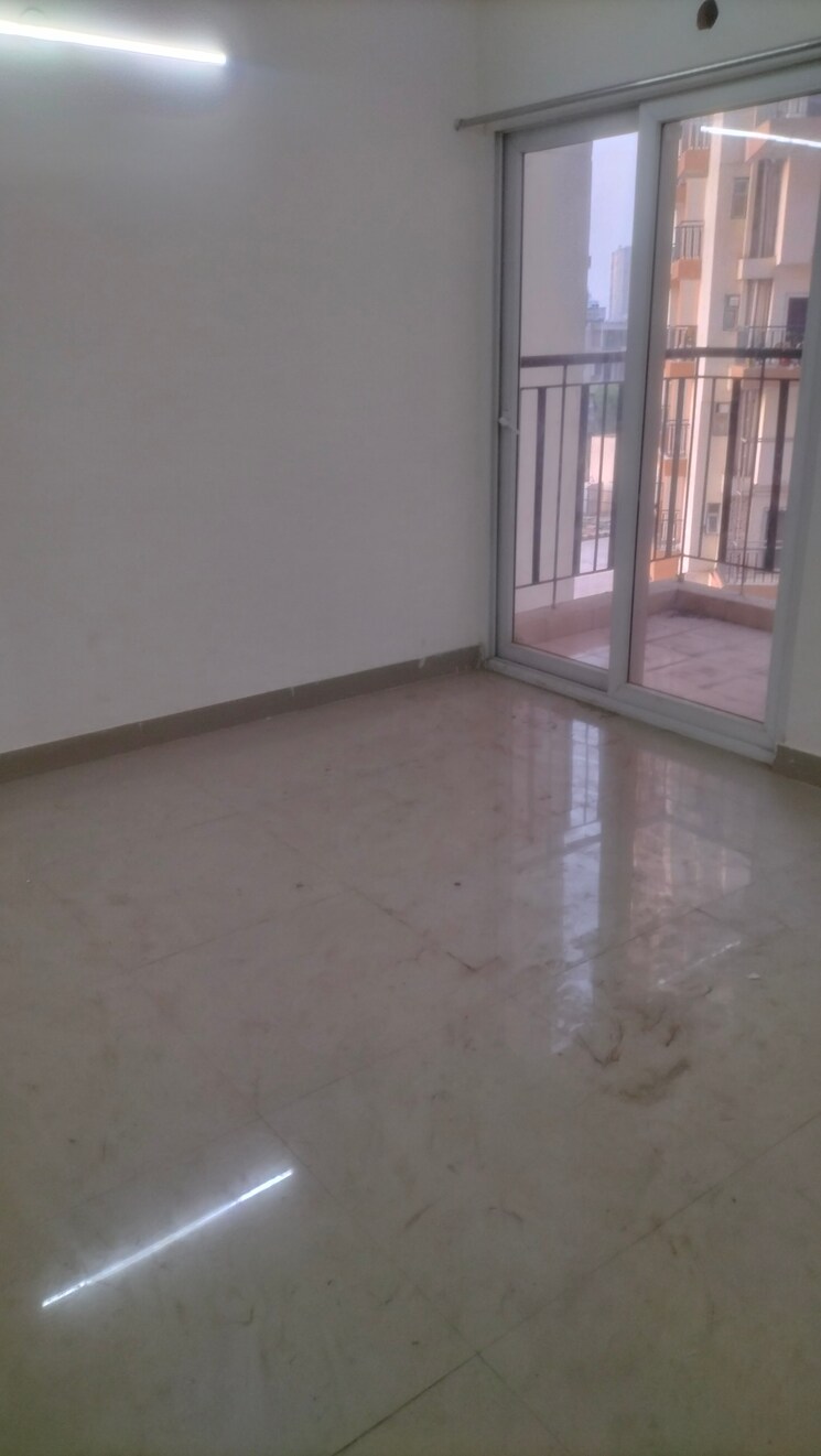 Room, amrapali-centurian-park 2.5 Bedroom 1185 Sq.Ft. Apartment In Tech Zone 4 Greater Noida Greater Noida 8723507