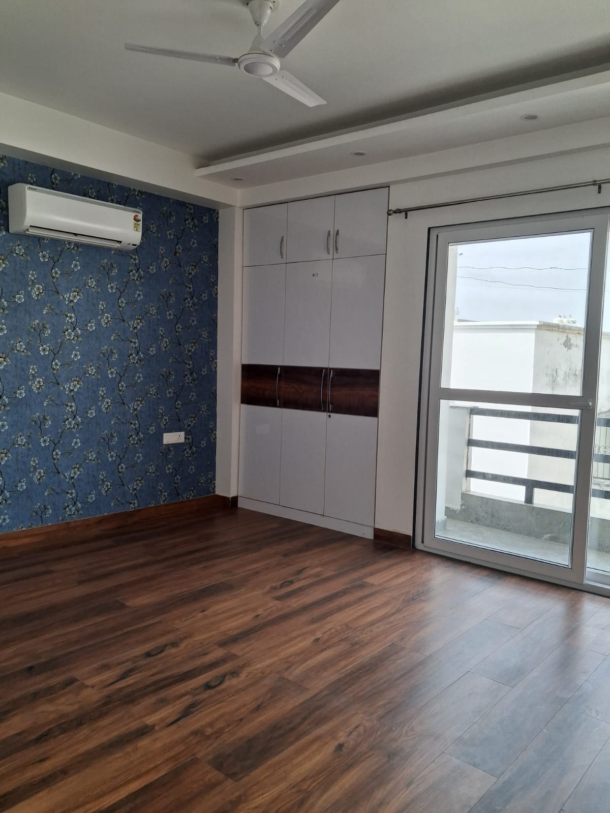 3 BHK + Servant Room 1564 Sq.Ft. Apartment in Suncity Essel Tower