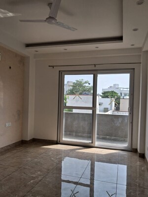 Room in 3 BHK Apartment at Suncity Essel Tower, Sector 28 – for Sale
