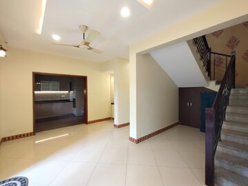 Room in 5 BHK Apartment at Sobha City Casa Paradiso, Nagareshwara – for Rent